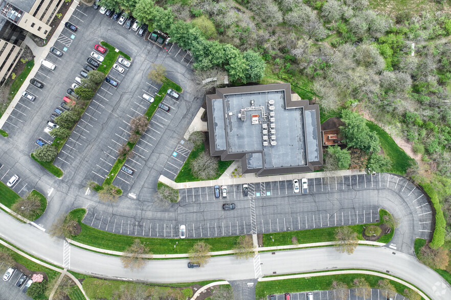 200 Northpointe Cir, Seven Fields, PA à louer - Aérien – Image 3 sur 5
