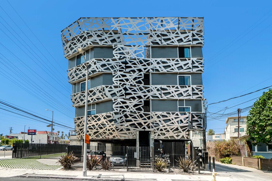 2434 Lincoln Blvd, Venice, CA à louer - Photo de l’immeuble – Image 3 sur 13