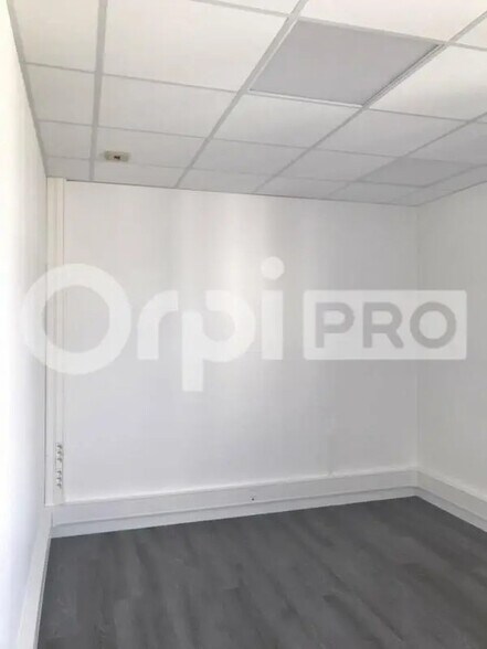 Bureau dans Saint-Avertin à louer - Photo intérieure – Image 2 sur 3