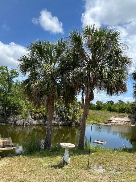 328 Baytree Dr, Rotonda West, FL à vendre - Photo de l’immeuble – Image 2 sur 4
