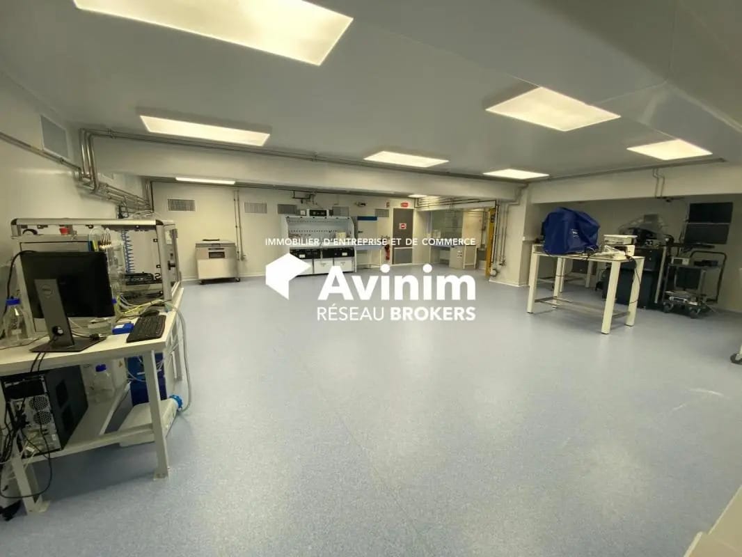 Local d’activités dans Grenoble à louer Photo intérieure– Image 1 sur 18