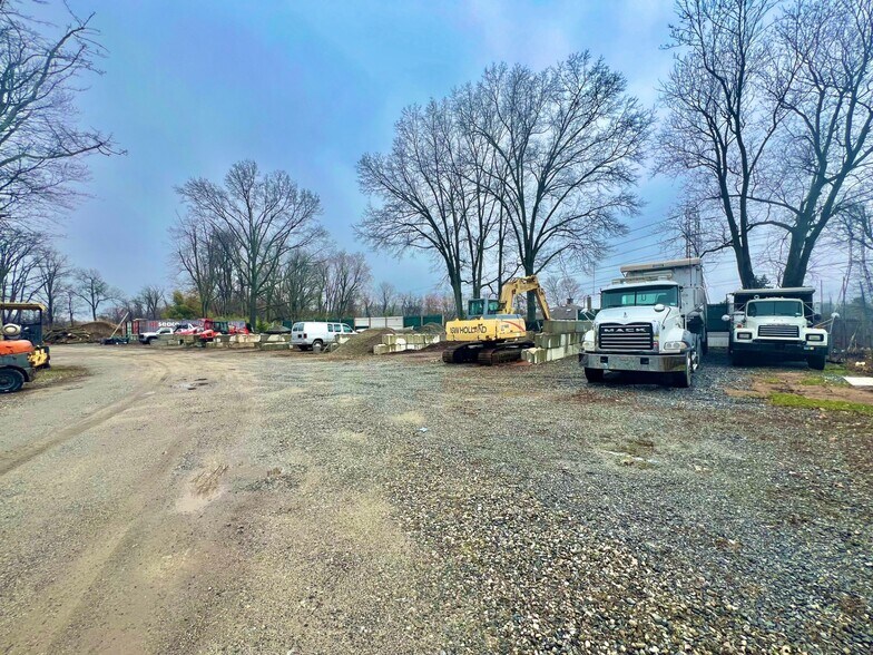 625 Dobbs Ferry Rd, White Plains, NY à vendre - Photo de l’immeuble – Image 3 sur 14