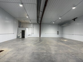 1620 Piper Street, Bismarck, ND à louer Photo intérieure– Image 2 sur 3