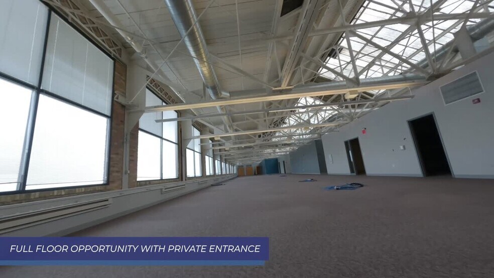 6737 W Washington St, West Allis, WI à louer - Vidéo sur l’annonce professionnelle – Image 3 sur 19