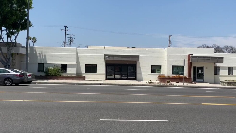 701 W Valley Blvd, Alhambra, CA à louer - Vidéo sur l’annonce professionnelle – Image 2 sur 12
