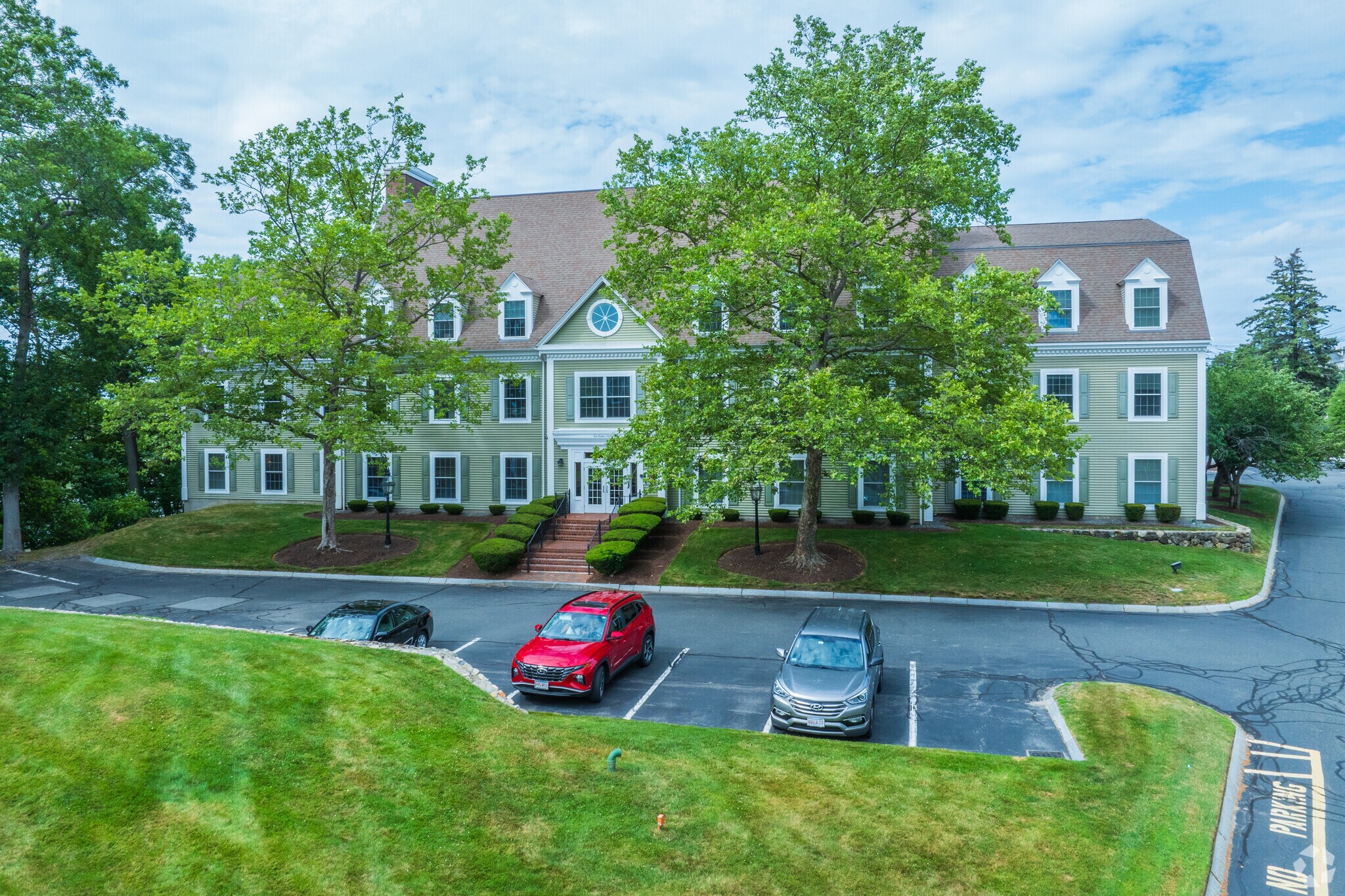 10 Cedar St, Woburn, MA à vendre Photo principale– Image 1 sur 12