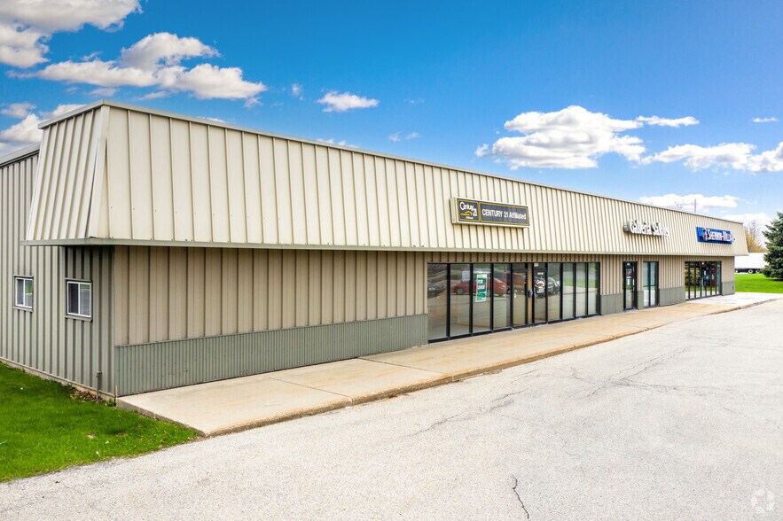 1504 Refset Dr, Janesville, WI à louer - Photo de l’immeuble – Image 2 sur 4
