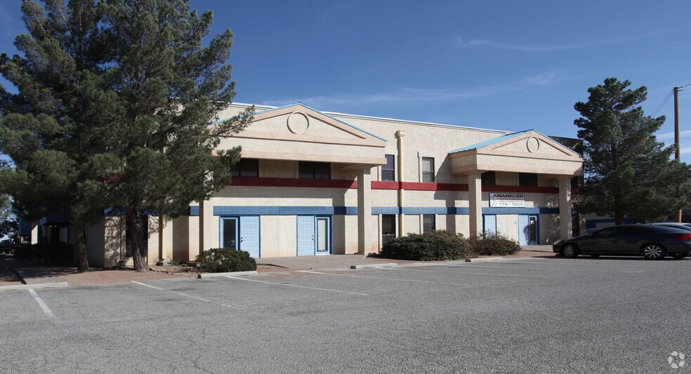 6500 Boeing Dr, El Paso, TX à louer - Photo de l’immeuble – Image 2 sur 5