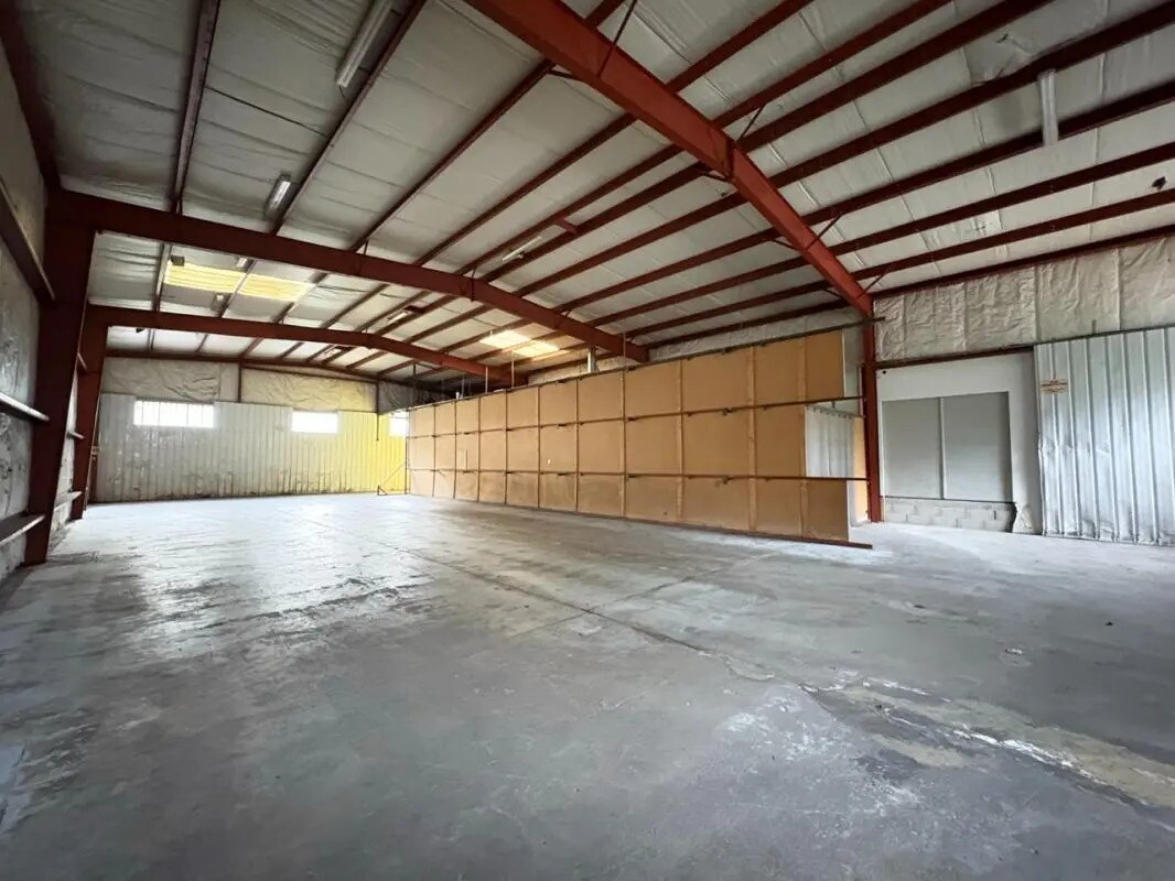 Local d'activités dans Riorges à vendre Photo intérieure– Image 1 sur 8