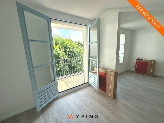 Plus de détails pour Bureau à vendre