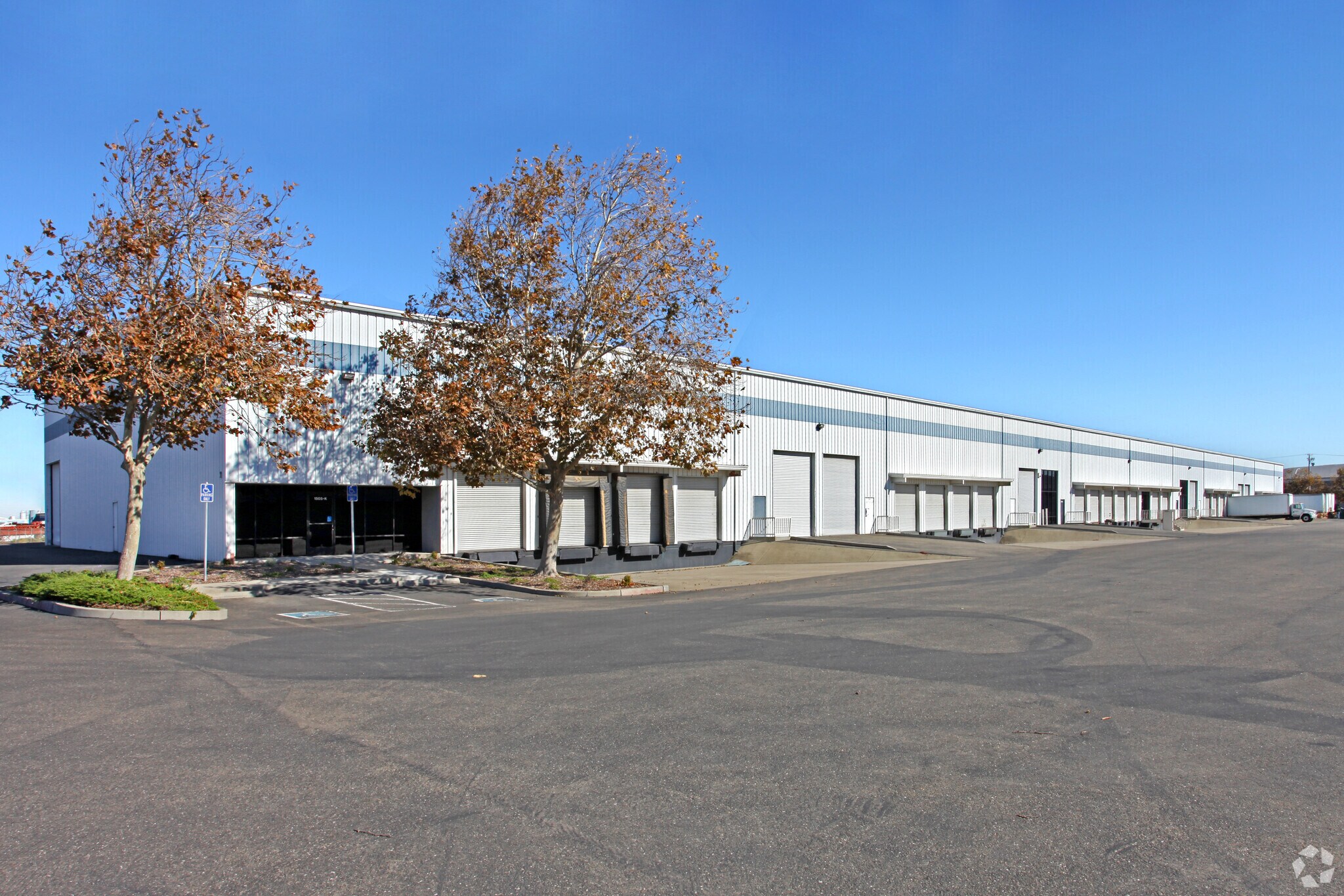 1505 Tillie Lewis Dr, Stockton, CA à louer Photo principale– Image 1 sur 6