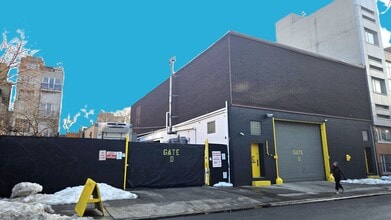 242 Richardson St, Brooklyn, NY à louer Photo intérieure– Image 2 sur 13