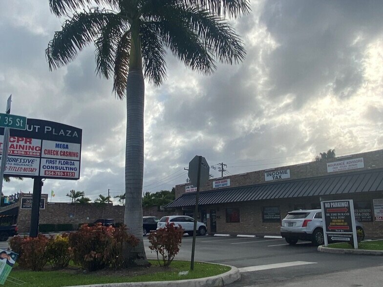 3451-3481 N Andrews Ave, Oakland Park, FL à vendre - Photo de l’immeuble – Image 2 sur 3