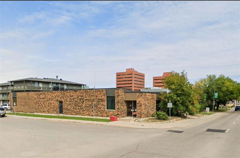 9702 Hardin St, Fort McMurray, AB à vendre - Photo principale – Image 1 sur 1