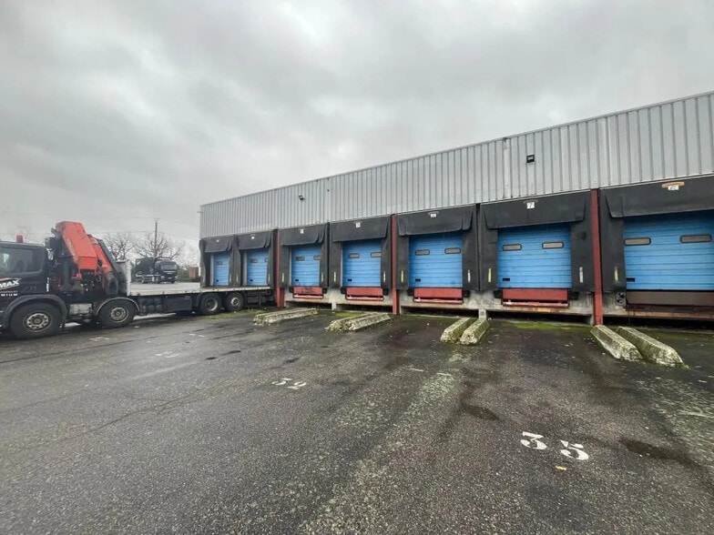 1820 Chemin De Montagne, Grenade à louer - Photo de l’immeuble – Image 2 sur 6