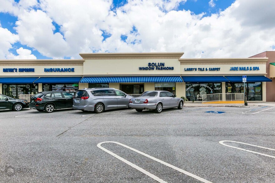 8031-8041 W Sample Rd, Coral Springs, FL à louer - Photo de l’immeuble – Image 2 sur 29