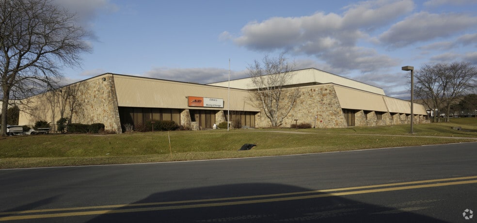 7066 Snowdrift Rd, Allentown, PA à vendre - Photo principale – Image 1 sur 5