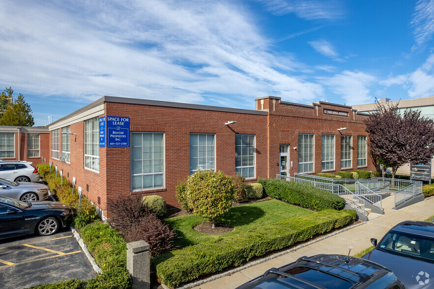 17 Virginia Ave, Providence, RI à louer - Photo de l’immeuble – Image 1 sur 5