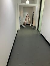 69 2nd Ave, Brooklyn, NY à louer Photo intérieure– Image 2 sur 8