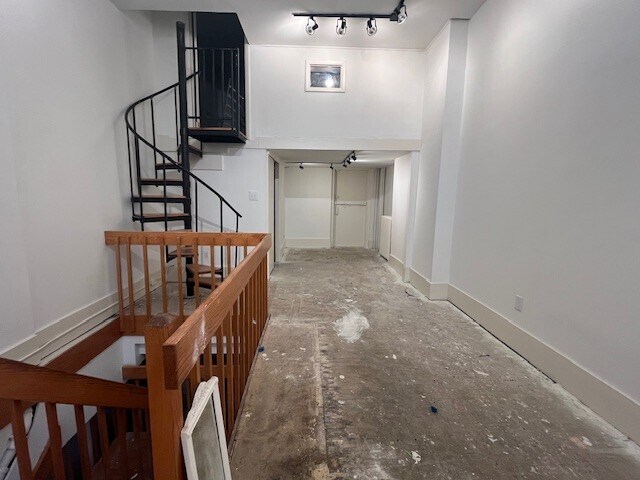 2037 Walnut St, Philadelphia, PA à louer - Photo de l’immeuble – Image 2 sur 7