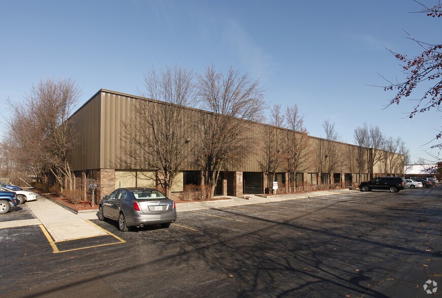 198-208 W Bennett St, Saline, MI à louer - Photo principale – Image 1 sur 2