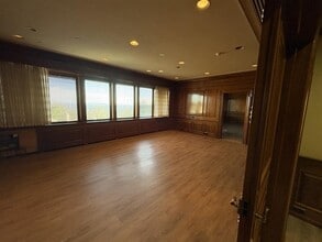 271 Mount Pleasant Ave, West Orange, NJ à louer Photo intérieure– Image 2 sur 7