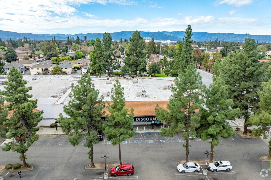 1792 Southwest Expy, San Jose, CA à vendre - Aérien – Image 3 sur 3