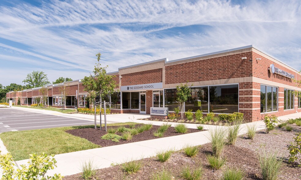 11560 Crossroads Cir, Middle River, MD à louer - Photo de l’immeuble – Image 3 sur 5