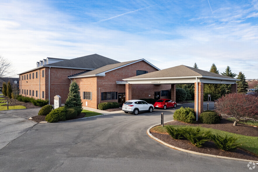 8200 Beckett Park Dr, West Chester, OH à louer - Photo principale – Image 1 sur 8