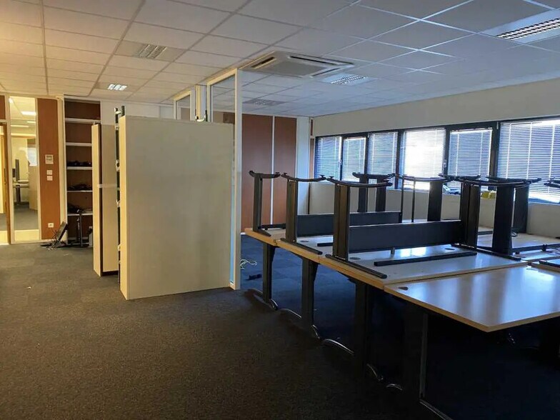 Bureau dans BOIS-GUILLAUME à louer - Photo de l’immeuble – Image 2 sur 3
