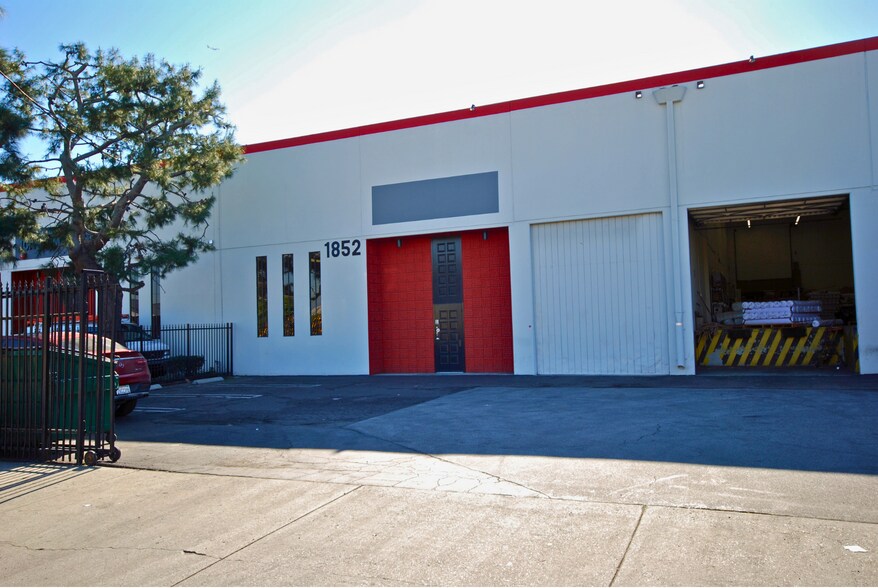4605-4631 S Alameda St, Los Angeles, CA à louer - Photo de l’immeuble – Image 2 sur 17