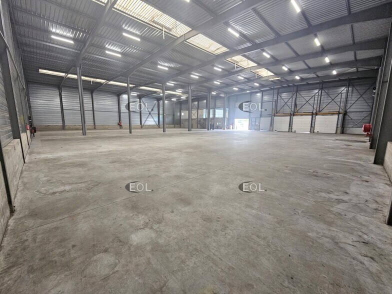 Industriel/Logistique dans Vitry-sur-Seine à louer - Photo de l’immeuble – Image 2 sur 17
