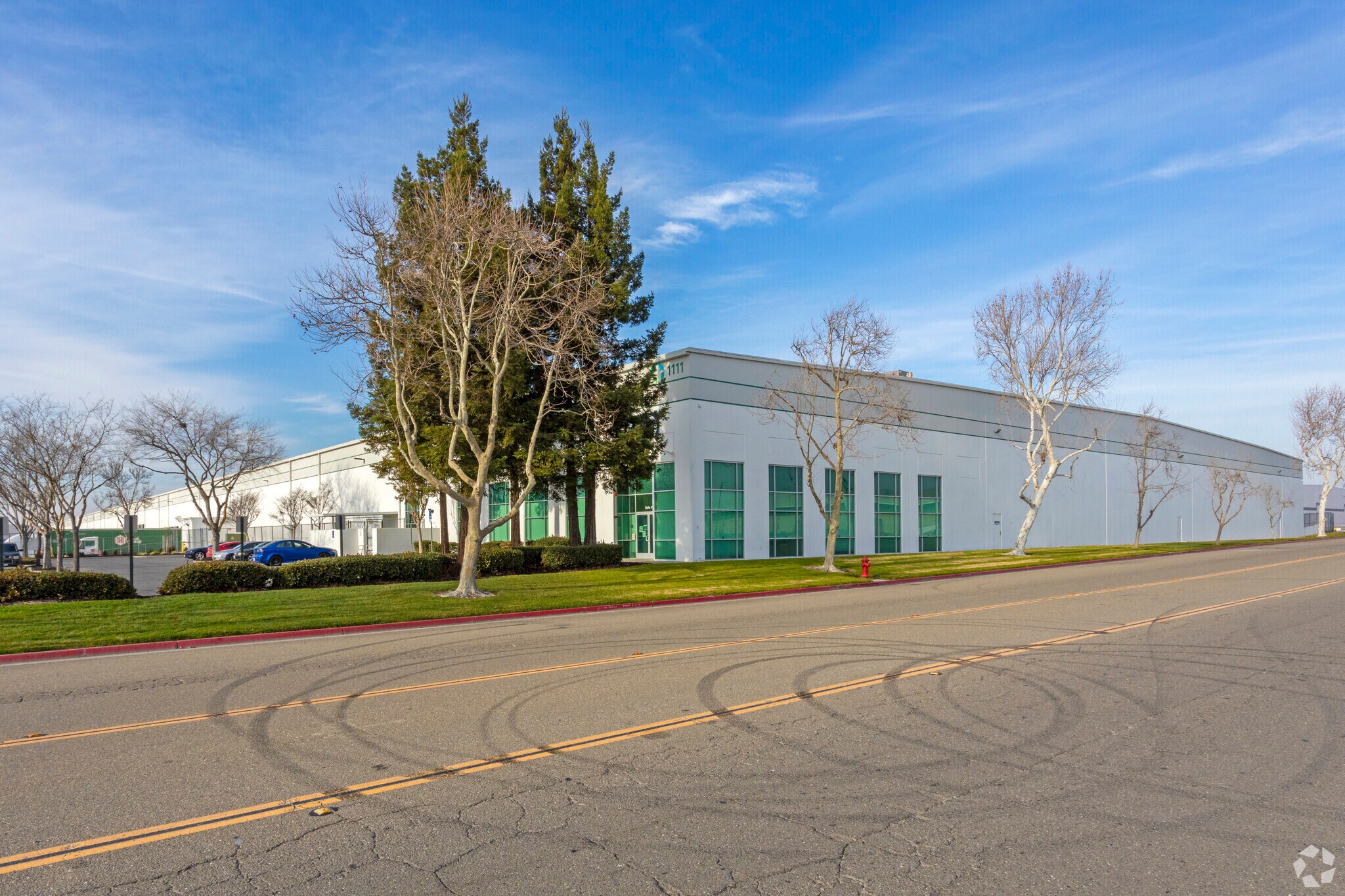 1111 Runway Dr, Stockton, CA à louer Photo principale– Image 1 sur 7
