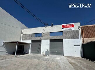 Plus de détails pour 15921 Arminta St, Van Nuys, CA - Local d’activités à vendre