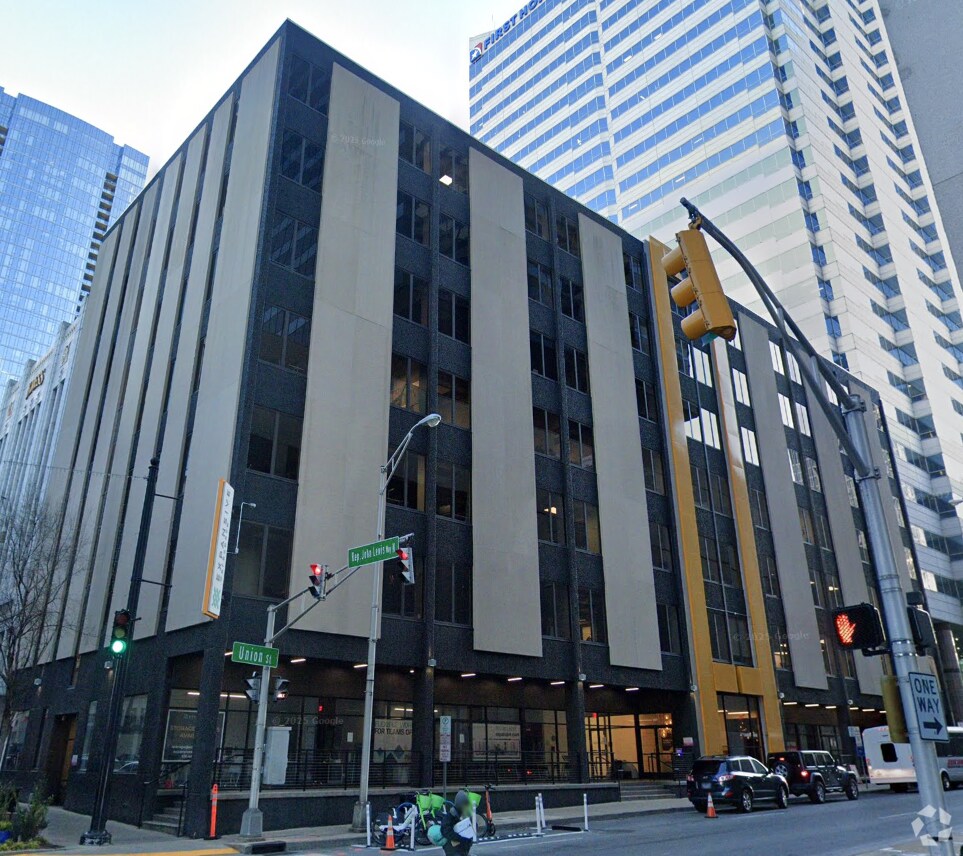 501 Union St, Nashville, TN à louer Photo principale– Image 1 sur 37