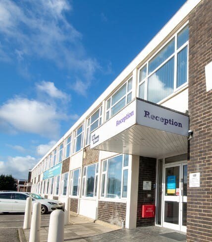 Cheney Manor Industrial Estate, Swindon à louer - Photo de l’immeuble – Image 2 sur 10
