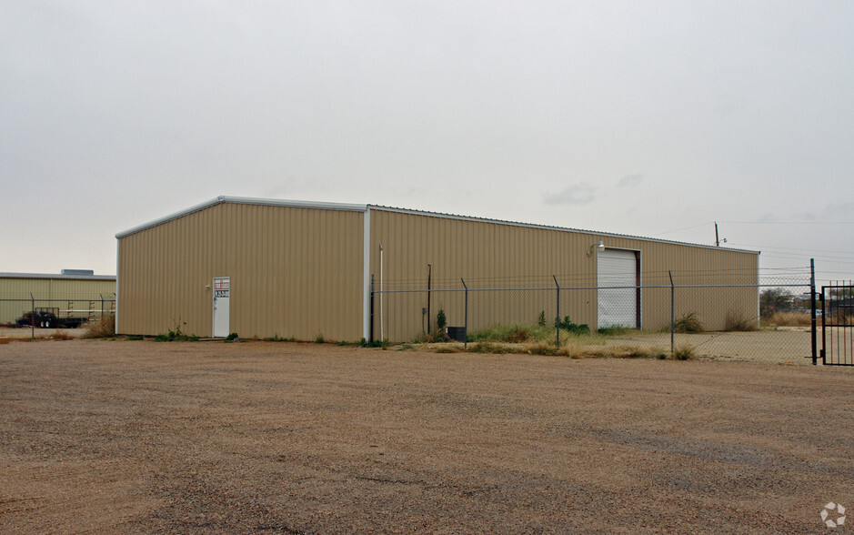 Warehouse Rd portefeuille de 2 biens à vendre sur LoopNet.fr - Photo de l’immeuble – Image 1 sur 4