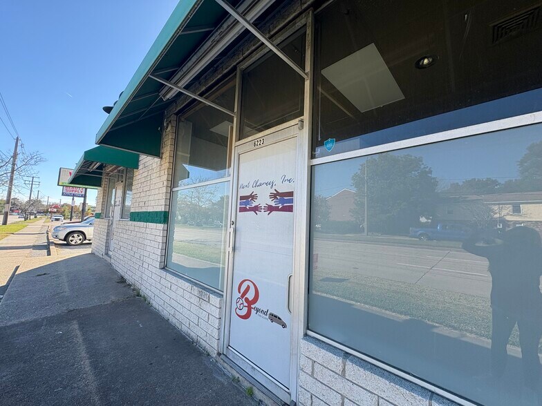 6221-6224 Sewells Point Rd, Norfolk, VA à louer - Photo de l’immeuble – Image 3 sur 8