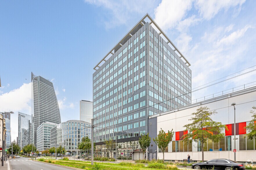 51-53 Boulevard De La Mission Marchand, Courbevoie à louer - Photo principale – Image 1 sur 13