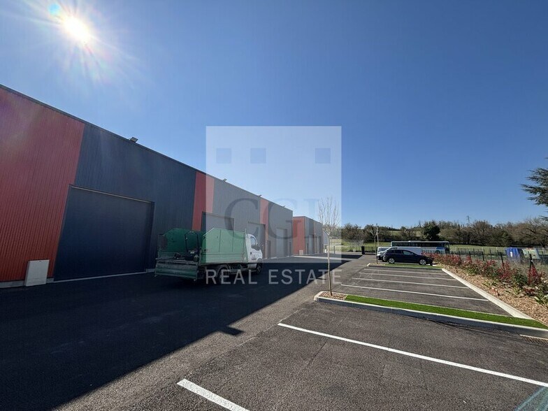 30 A Rue Du Claret, Charvieu-Chavagneux à vendre - Photo de l’immeuble – Image 2 sur 8