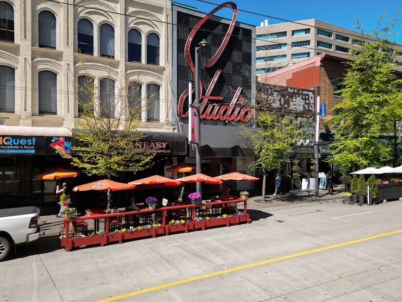 919 Granville St, Vancouver, BC à vendre - Photo de l’immeuble – Image 3 sur 7