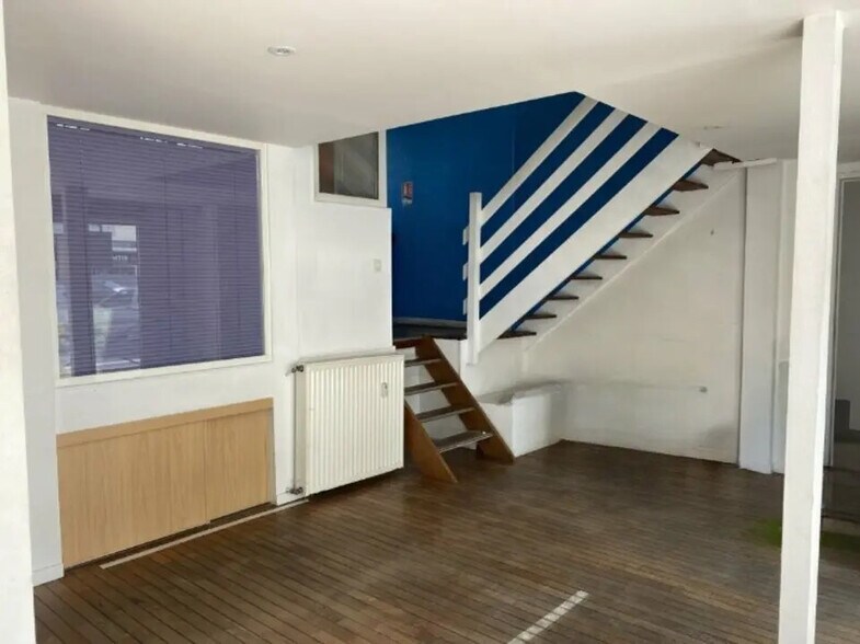 Bureau dans Caen à louer - Photo intérieure – Image 2 sur 8