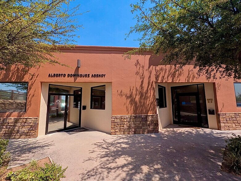 545 E Redd Rd, El Paso, TX à vendre - Photo de l’immeuble – Image 3 sur 19