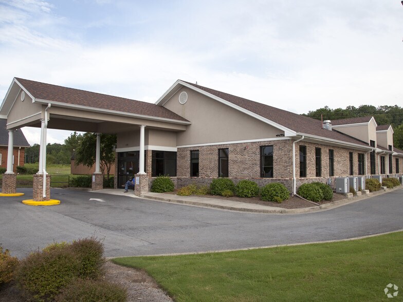 172 Three Rivers Dr, Rome, GA à vendre - Photo principale – Image 1 sur 3