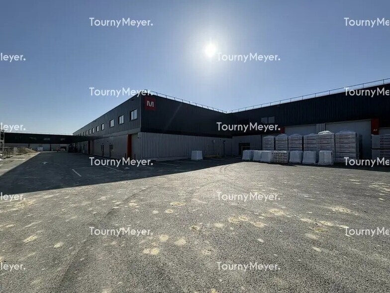 80 Avenue De Toulouse, Bruguières à louer - Photo de l’immeuble – Image 2 sur 12