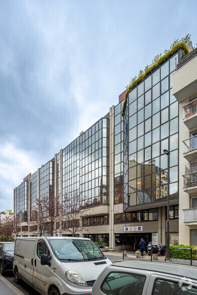 Bureau dans Boulogne-Billancourt à louer - Photo de l’immeuble – Image 2 sur 2