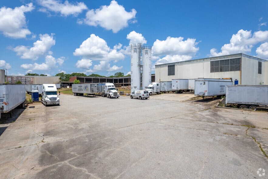 4 Sixth St, Griffin, GA à vendre - Photo de l’immeuble – Image 3 sur 8
