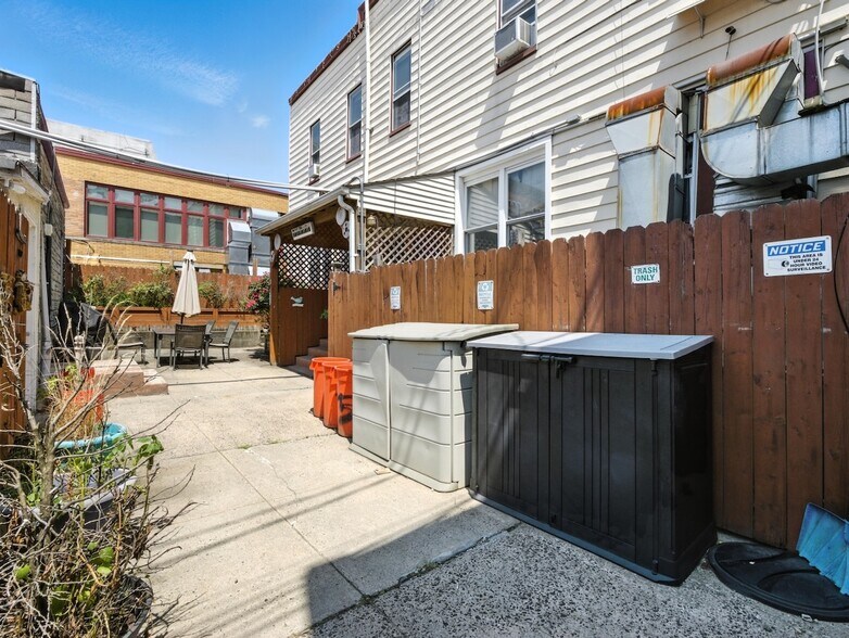 514 Monastery Pl, Union City, NJ à vendre - Photo de l’immeuble – Image 2 sur 46