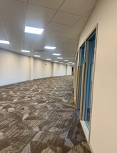 135 N Meramec Ave, Clayton, MO à louer Photo intérieure– Image 2 sur 9