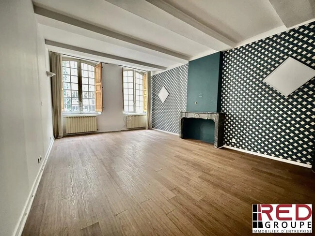 Plus de détails pour Rue Félicien David, Aix-en-Provence - Local d'activités à louer